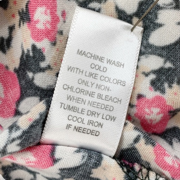 Kirra Flowy Floral Racer Back Tank Top - Picture 8 of 8